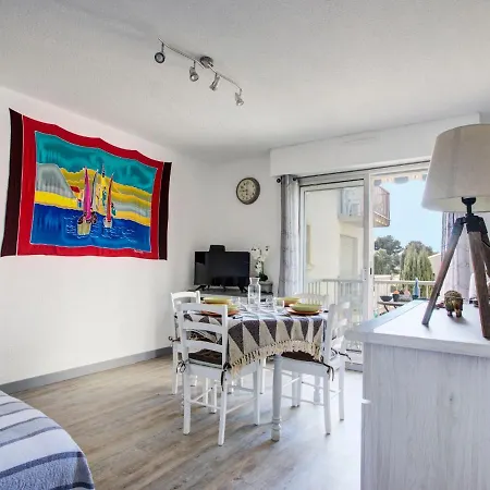 Les Villageoises-3 By Interhome *