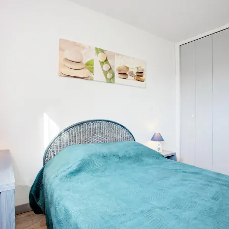 Les Villageoises-3 By Interhome