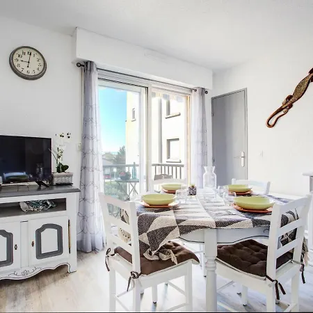 Apartment Les Villageoises-3 By Interhome Le Barcares