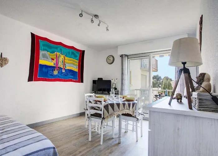 Les Villageoises-3 By Interhome *